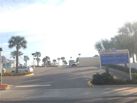 daytona beach beachfront parking.